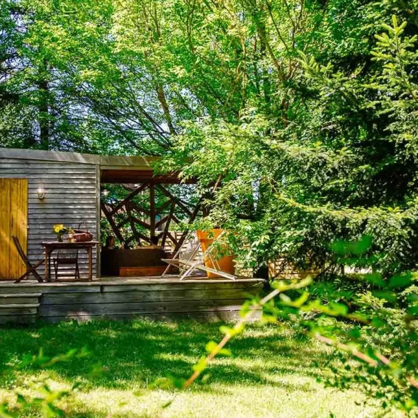 Campings avec hébergements insolites